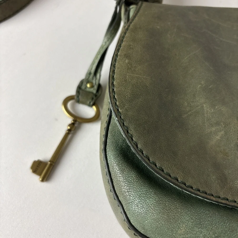 Vintage FOSSIL Y2K Crossbody Strap Leather Turn Lock Flap Bag Purse Handbag - Picture 4 of 16